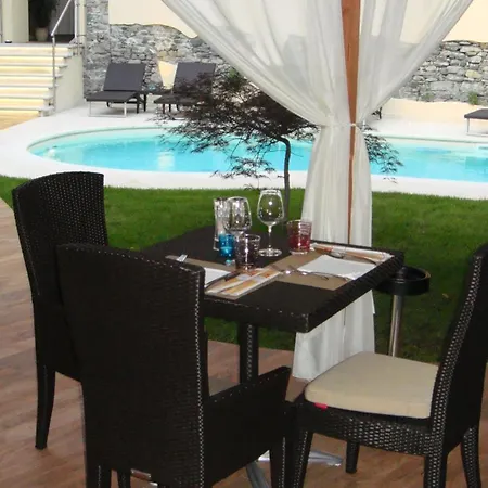 Albergo Corona Ξενοδοχείο 3*