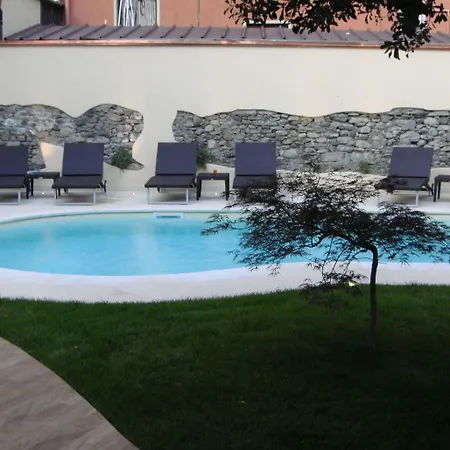 Albergo Corona Ξενοδοχείο Domodossola