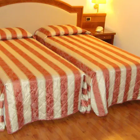 Albergo Corona Ξενοδοχείο 3*