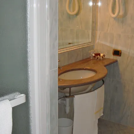 Albergo Corona 3*