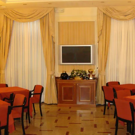 Albergo Corona Hotel Domodossola