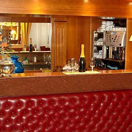 Albergo Corona 3*