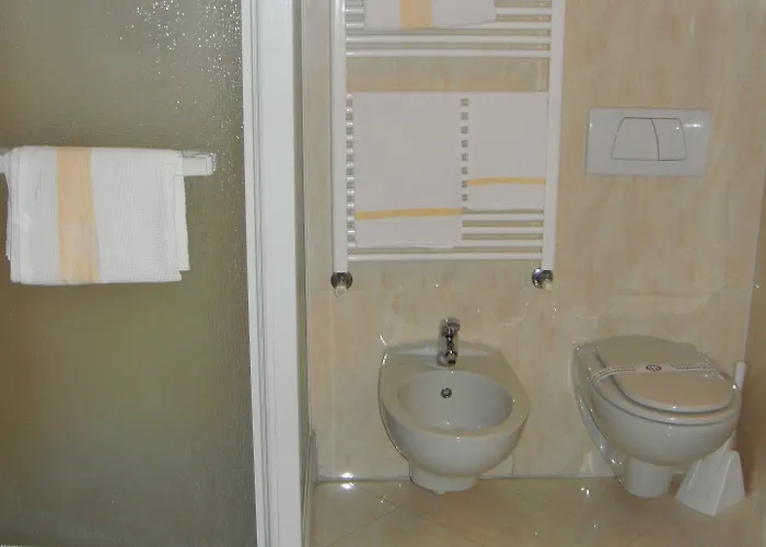 Hotel Albergo Corona 3*