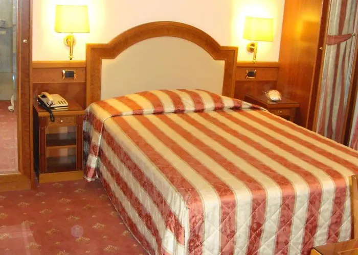 Albergo Corona 3*