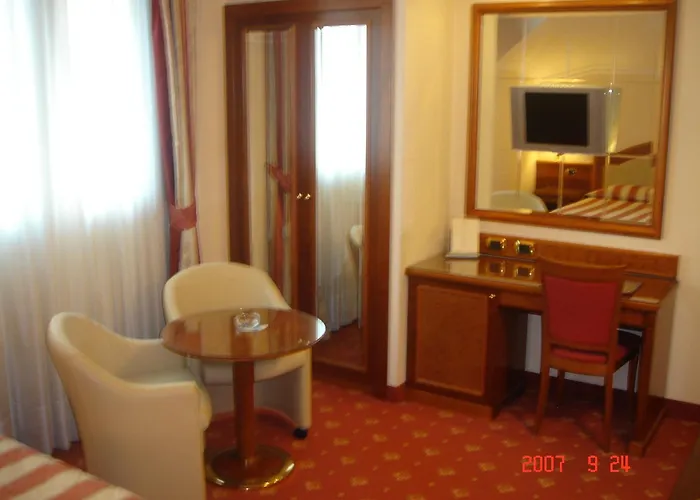 Albergo Corona Hotel